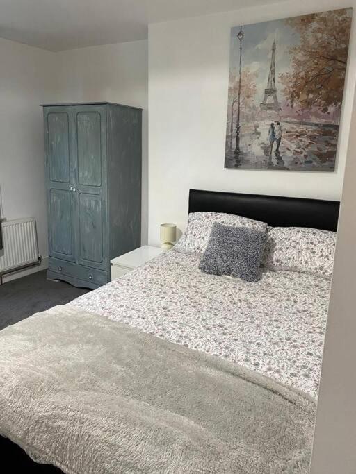 3 Double Bedroomed Flat, Acton. London, Uk Buitenkant foto