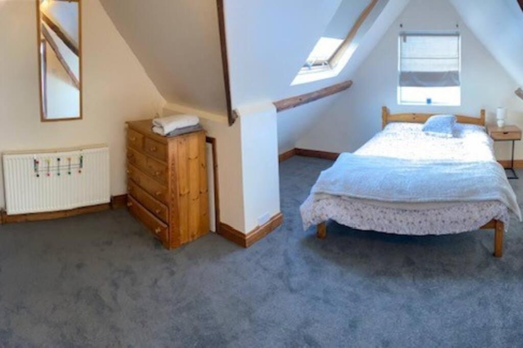 3 Double Bedroomed Flat, Acton. London, Uk Buitenkant foto